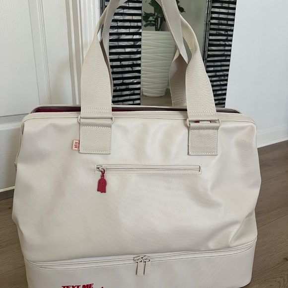 Beis Text me When You Land Weekender Sold Out - Picture 5 of 6